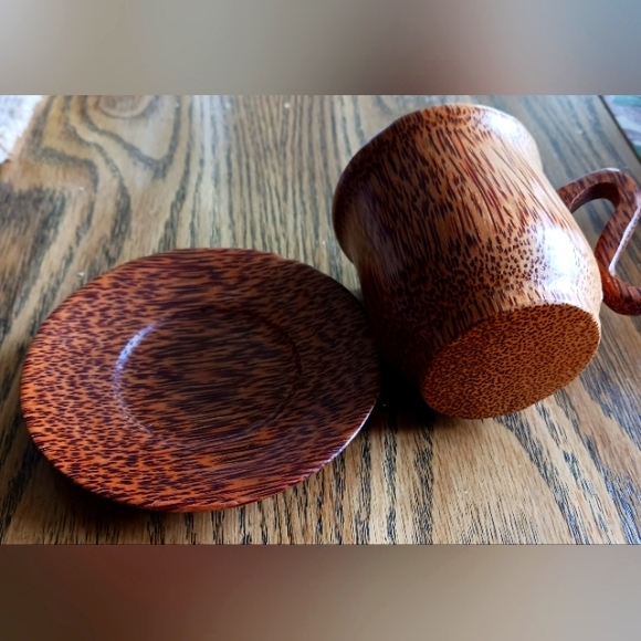 Coconut Wood Teacup - Picture 4 of 6